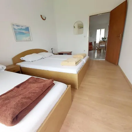 Vila Kristina * Gradac (Split-Dalmatia)