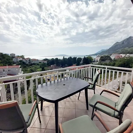 Vila Kristina Apartamento