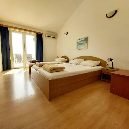 Apartamento Vila Kristina Gradac (Split-Dalmatia)