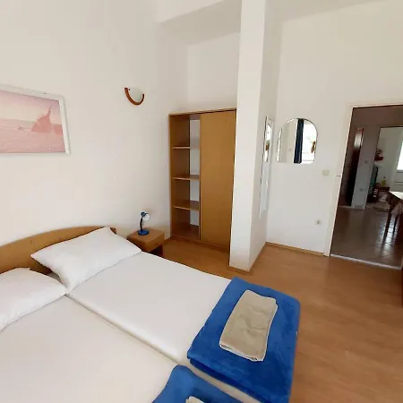 Apartamento Vila Kristina *
